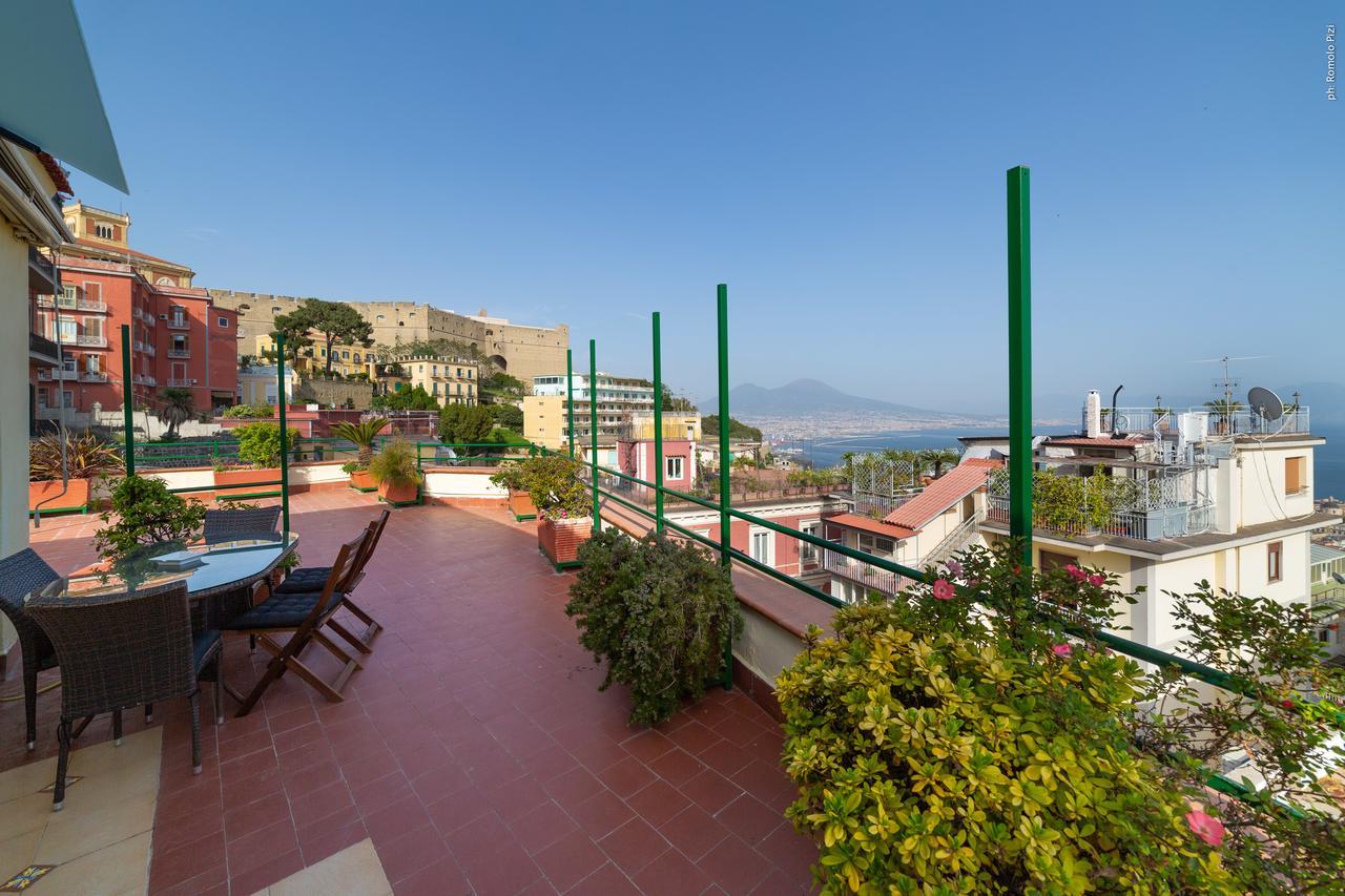 Una Terrazza Sul Golfo เนเปิลส์ ภายนอก รูปภาพ