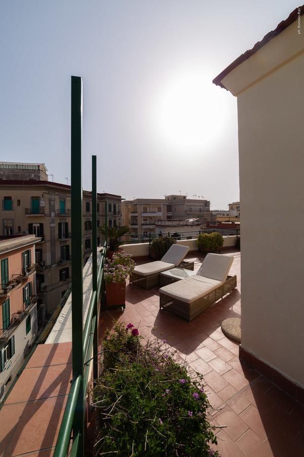 Una Terrazza Sul Golfo เนเปิลส์ ภายนอก รูปภาพ